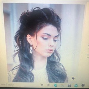 Meet your Posher, Latoya